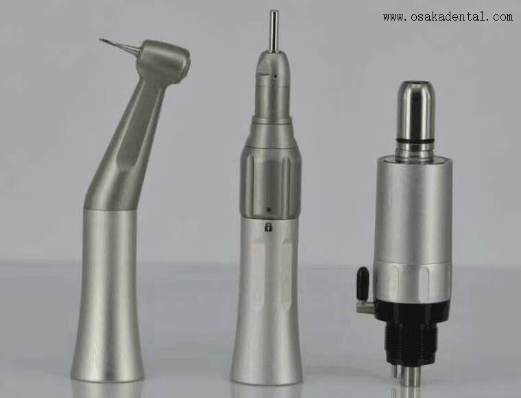 Стоматологическое кресло с удобным чехлом, стоматологической камерой для полости рта и монитором 17 дюймов.