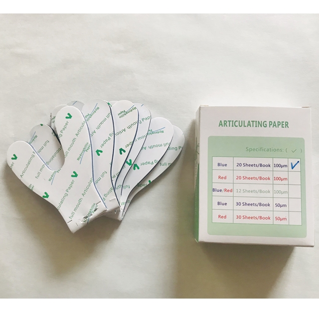 Новый полноценный рот артикулируя бумаги синий и красный.