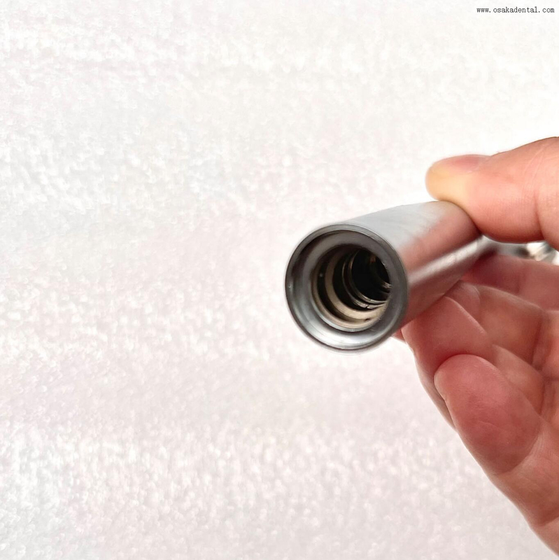 Электрический стоматологический наконечник с оптоволоконным светом