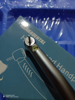 Профессиональный стоматологический светодиодный наконечник с 4 отверстиями, функцией предотвращения ретракции и распыления