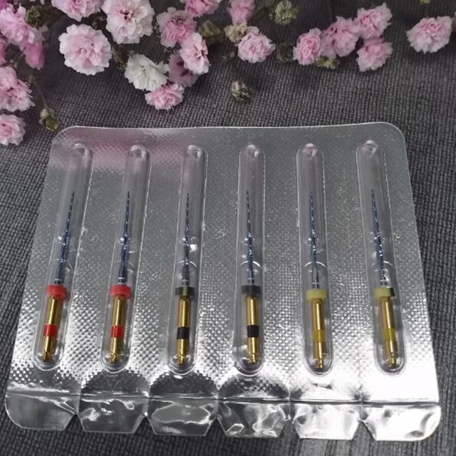 Одна файловая система Reciproc Niti Endodontics File。