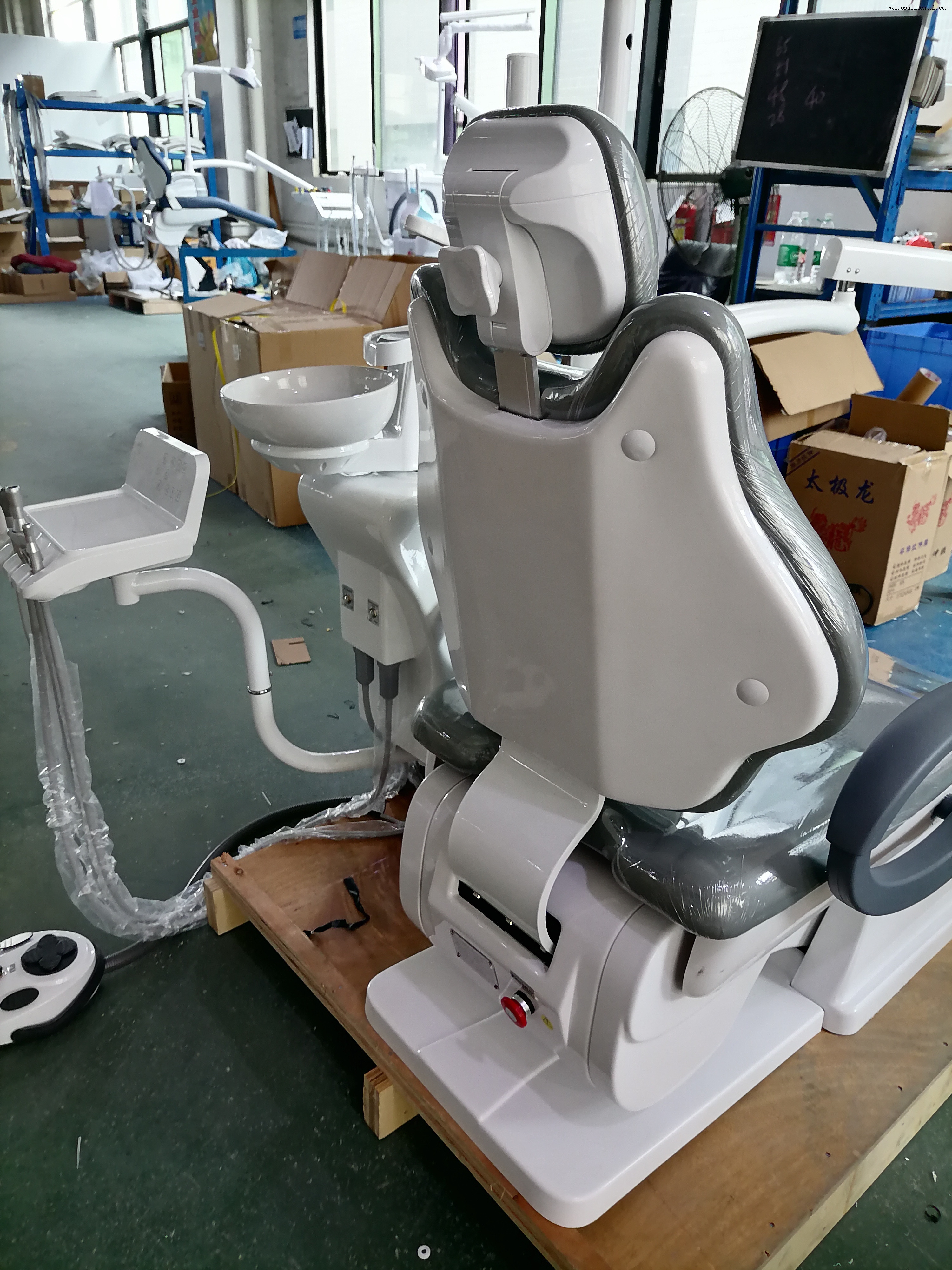 Стоматологическое кресло с верхним креплением Лоток для инструментов: удобное решение для стоматологов Альгинатный стоматологический материал