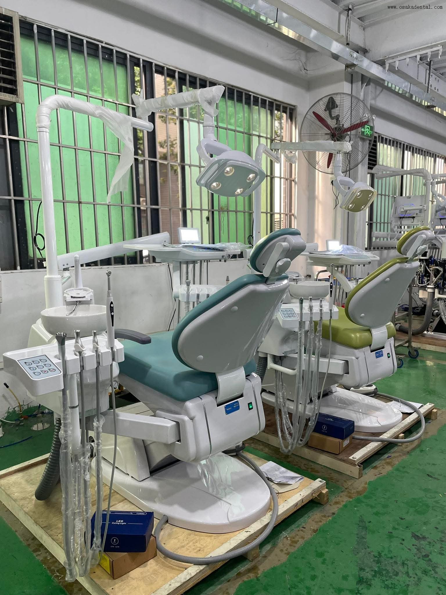 Усовершенствованное стоматологическое кресло со светодиодной подсветкой: революция в опыте пациентов