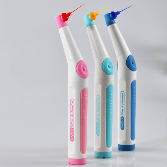 Новый эндоактиватор для эндодонтии с насадками