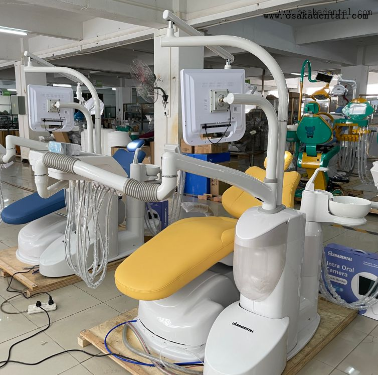 Стоматологическое кресло со стабильным сиденьем из мягкой кожи и цифровой системой управления