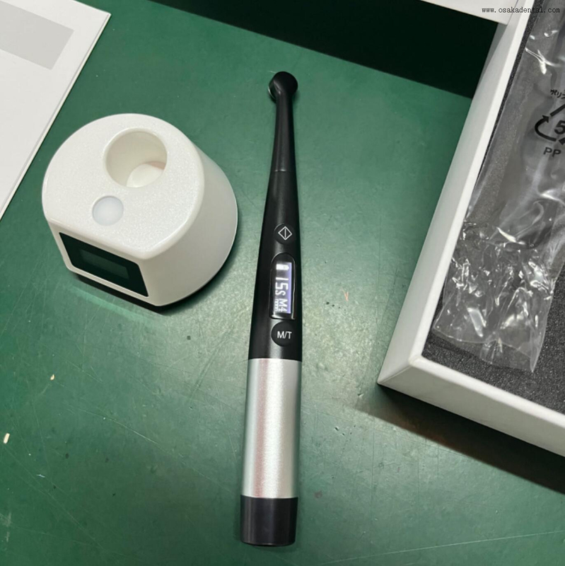 Полимеризационная лампа для защиты от короткого замыкания в стоматологии