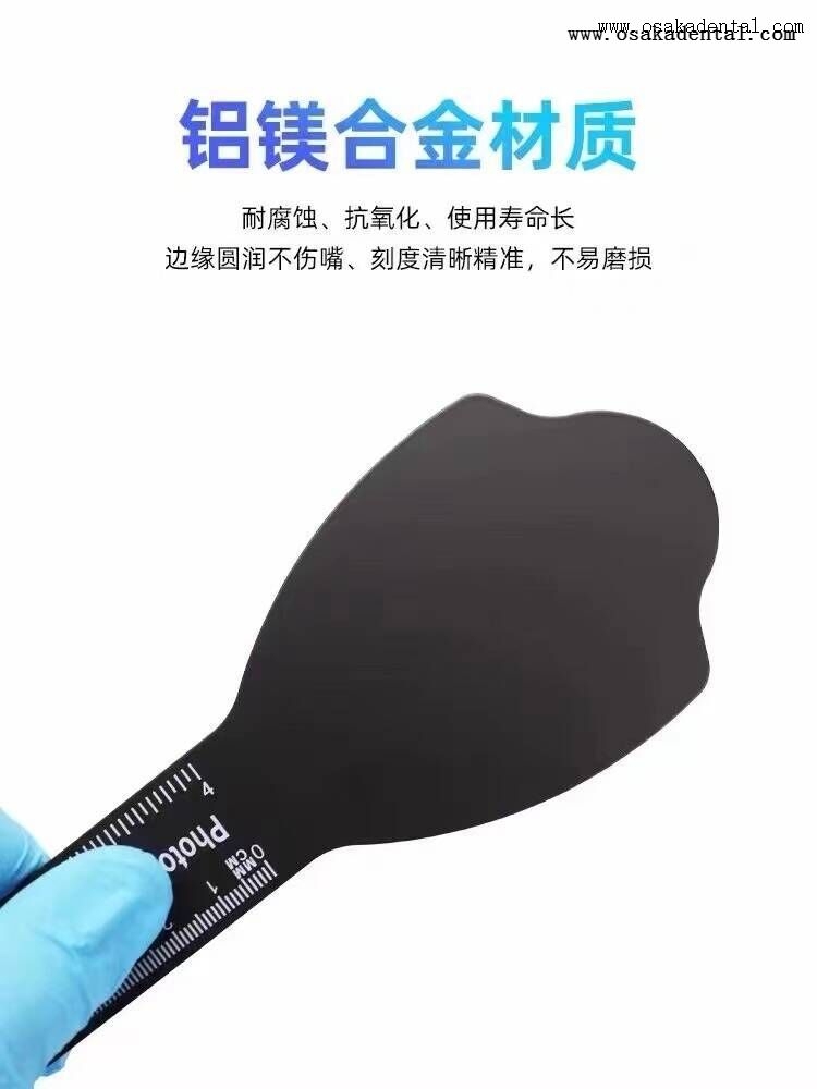 Стоматологическая фотография на контрастном черном фоне, автоклавируемый материал