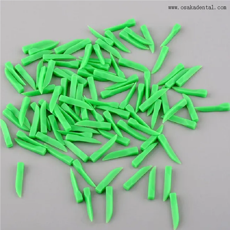 Стоматологические одноразовые пластиковые POLY-WEDGES в наборе