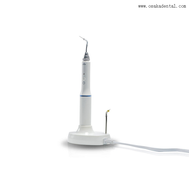 Ручка для стоматологической обтурации, нагревательный штифт которой можно вставить в основание