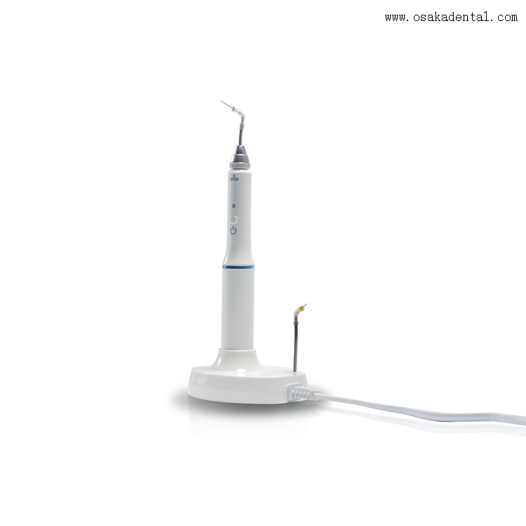 Ручка для стоматологической обтурации, нагревательный штифт которой можно вставить в основание