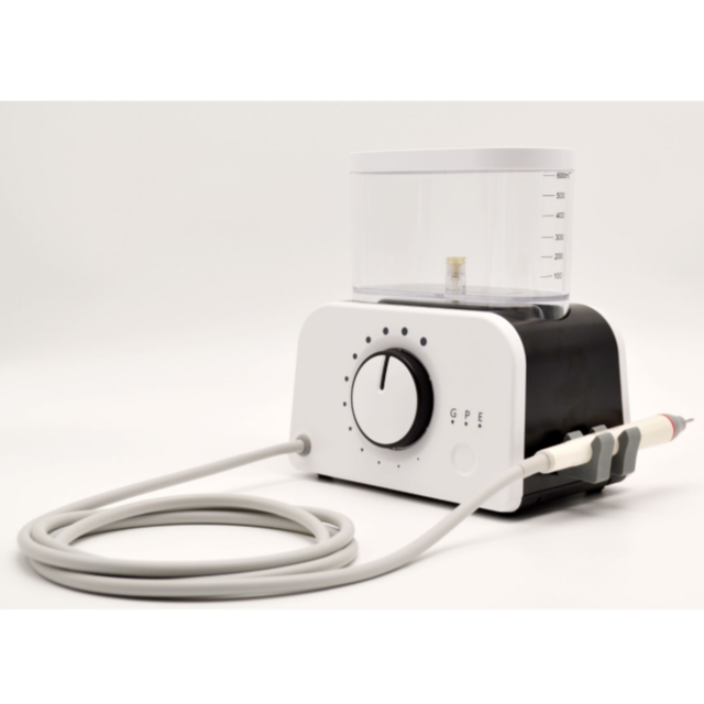 Стоматологический скалер со светодиодной насадкой и бутылкой (2)